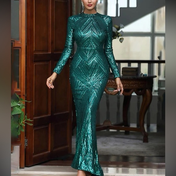 LOVE&LEMONADE Mermaid Hem Sequin Formal Dress/Gown in Green size S - Picture 5 of 7